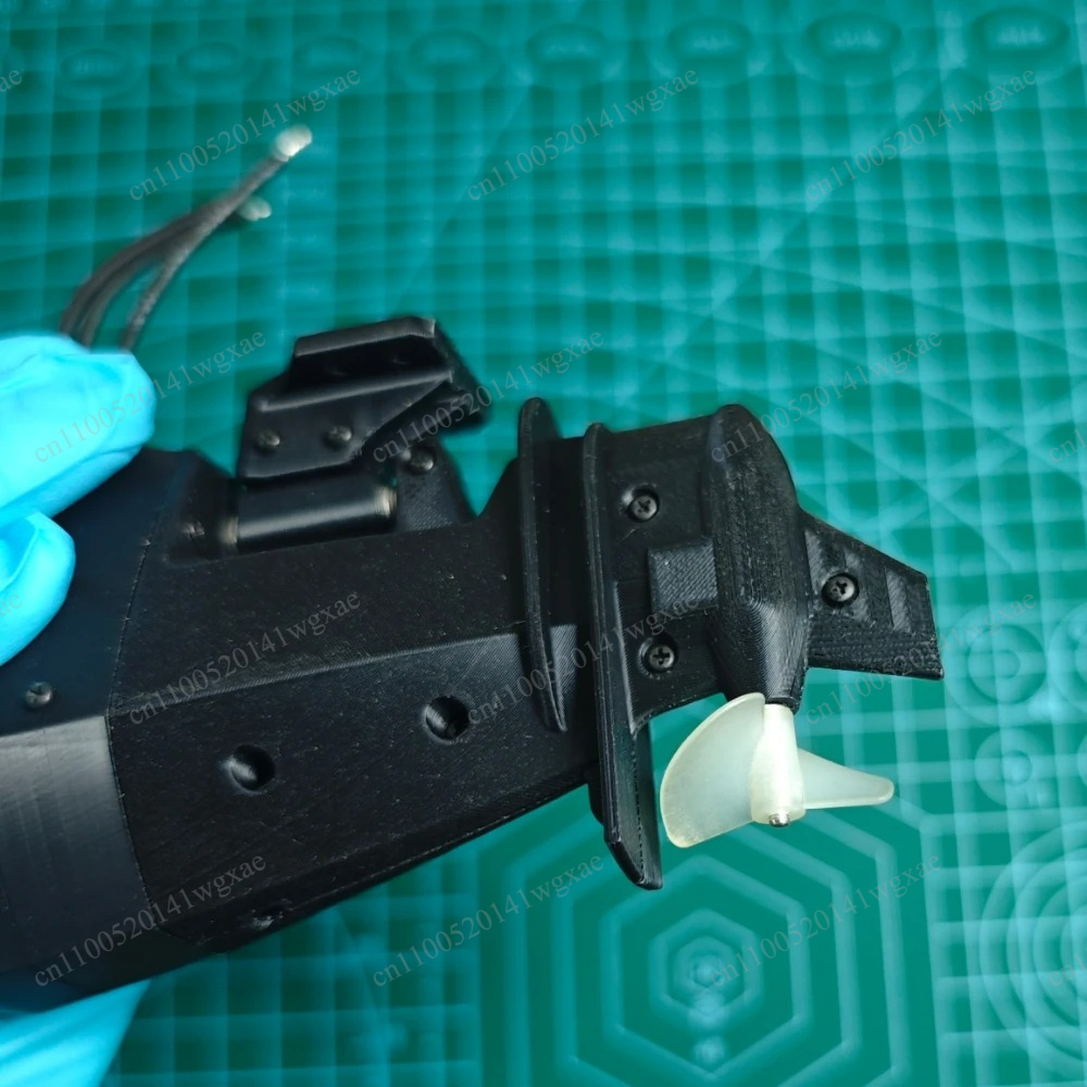 69x39x132mm Small Proportion B - огляд і ціна Model Kit Motor