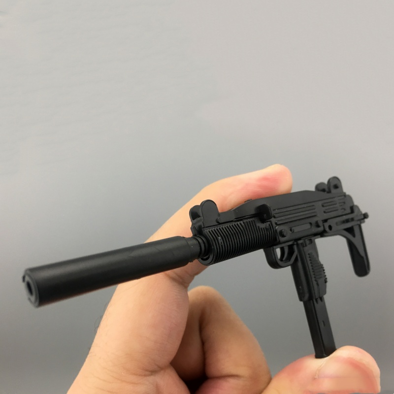 1/6 Scale Uzi Assembly Plastic - огляд і ціна Model Kit Weapons