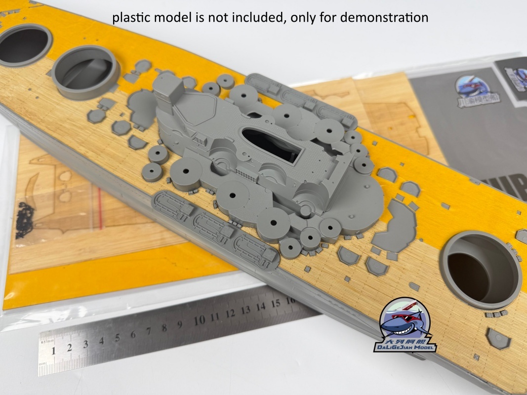 1/350 Scale Wooden Deck Maskin - огляд і ціна Model Kit Battleship