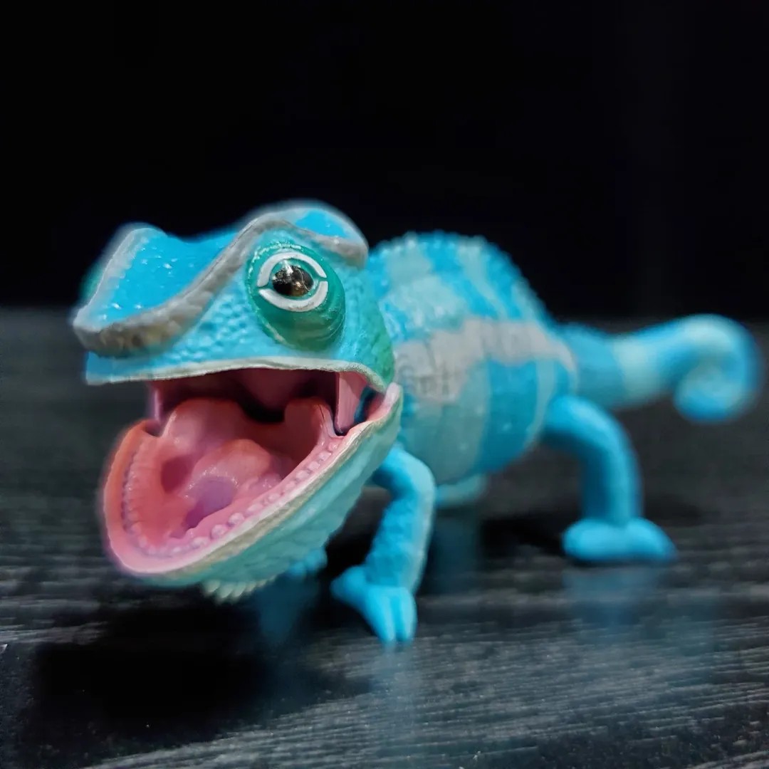 Original capsule toys cute kaw - огляд і ціна Model Kit Lizard