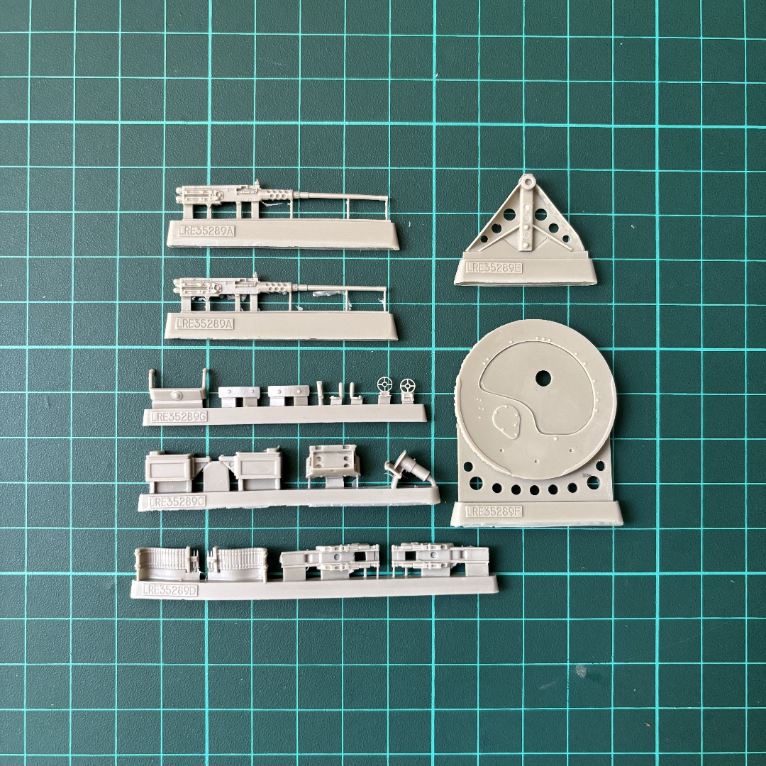 1/35 resin unpainted model kit - огляд і ціна Model Kit Weapons