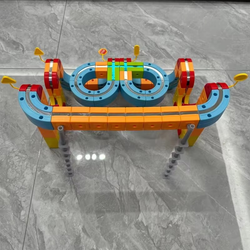3D Magnetic Track Car Boy High - огляд і ціна Model Kit Train