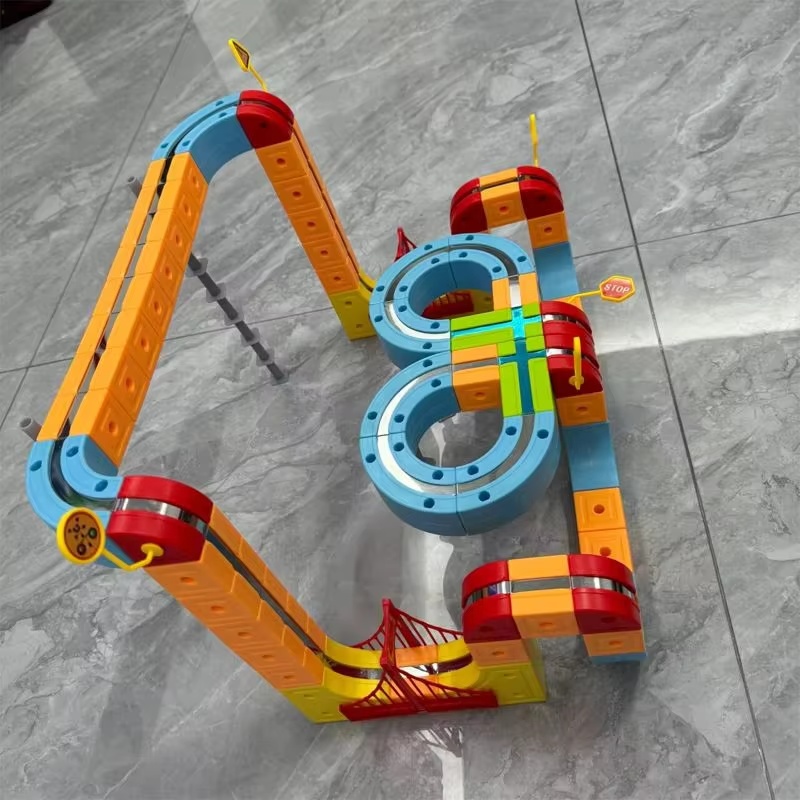 3D Magnetic Track Car Boy High - огляд і ціна Model Kit Train
